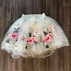 Weissman CREAM LACE MIDRIFF WITH FLORAL TULLE SKIRT